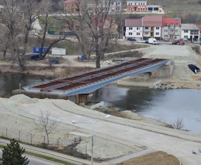 La capătul răbdării: Primăria preia podul Dragoş Vodă de la firma Macio